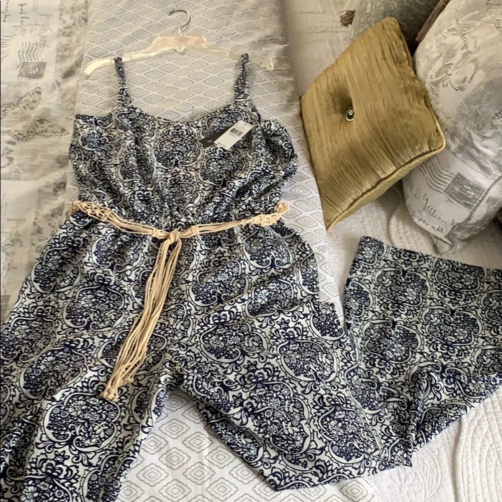 NWT Lightweight Jumper